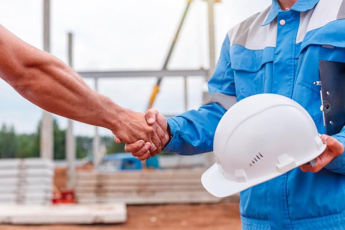 Поиск прораба